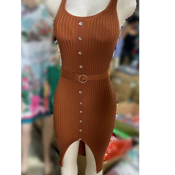 Dresses & Skirts - Dress